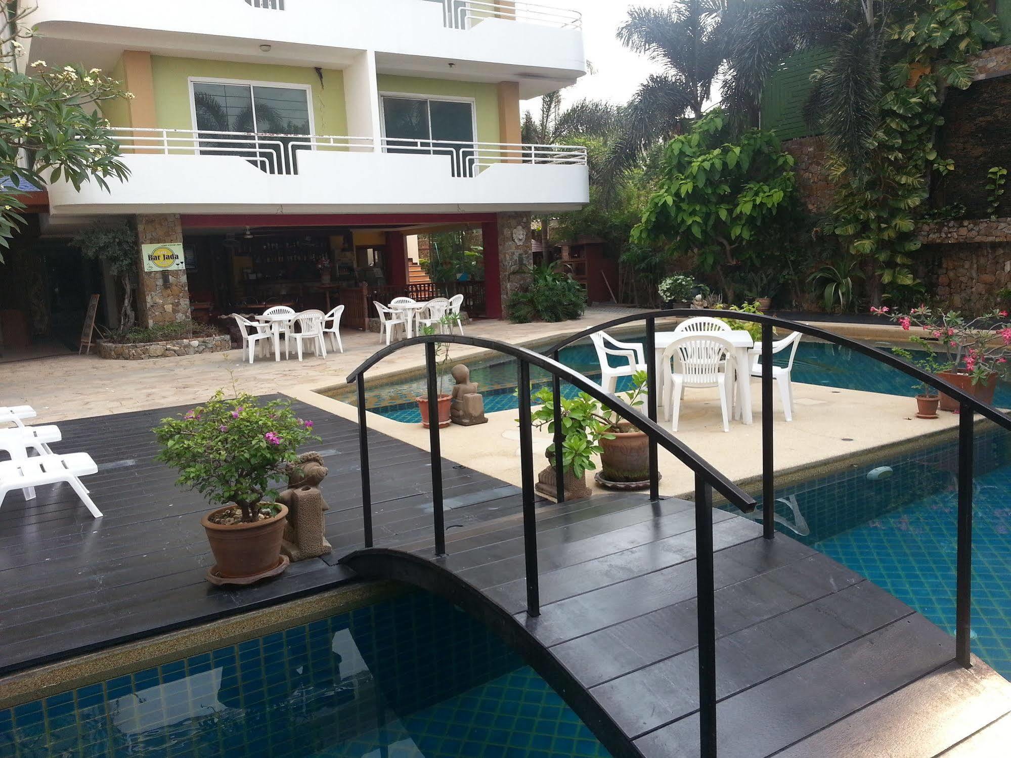 Daisy Residence Pantai Jomtien Luaran gambar
